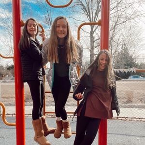 Meet your Posher, Nora